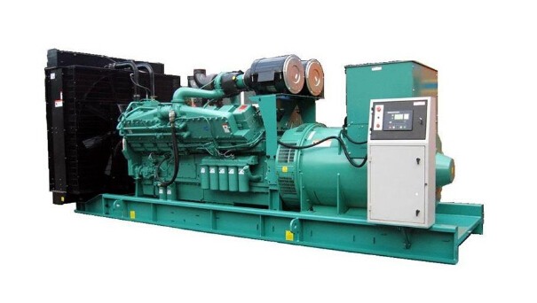 让胡路全新常柴200kw大型柴油发电机组